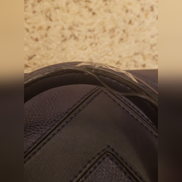 navy purse - Picture 5 of 7